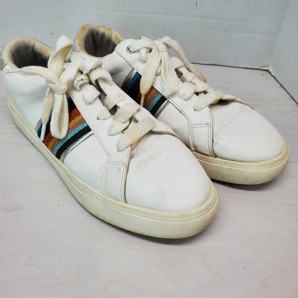 Time‎ and Tru Women's White Rainbow Stripe Sneakers Size 8.5 Comfort